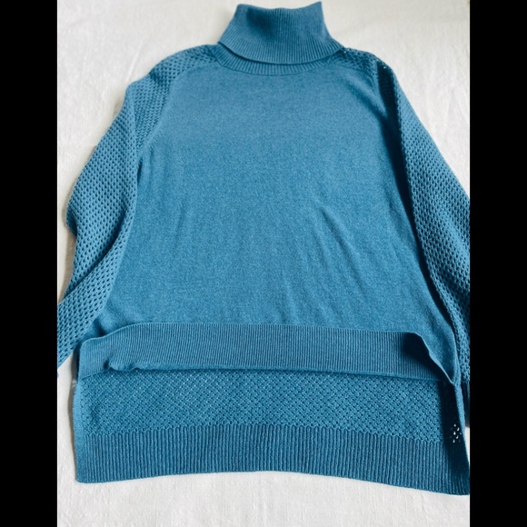 Theory 100% wool sweater - Picture 10 of 16
